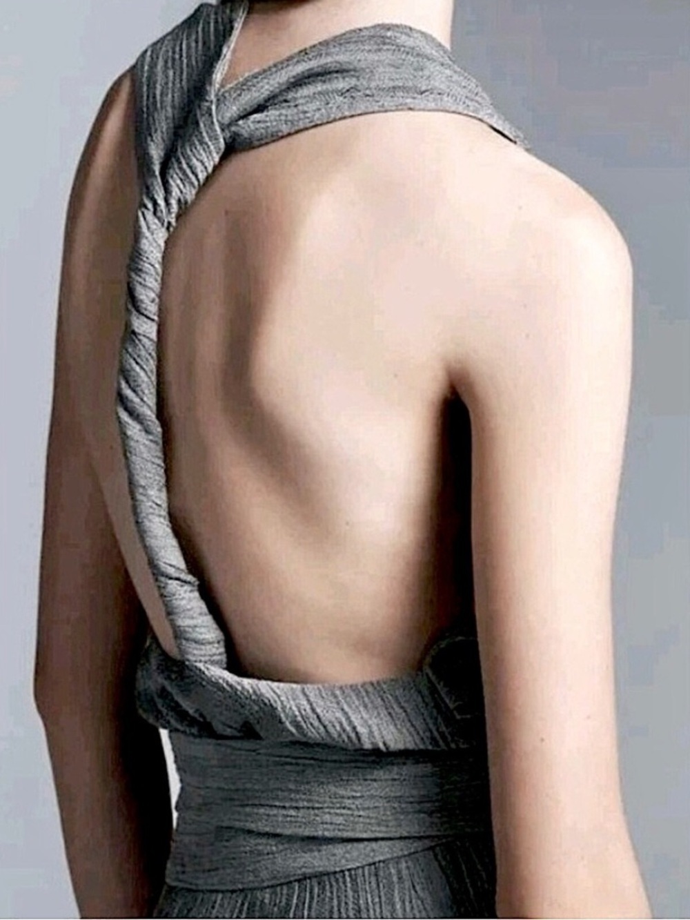NEW Zara Backless Crinkle Textured Twist Back Top
🚨FIRM PRICE